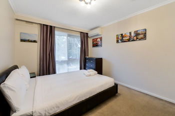 UrbanMinder @ Westbury - eAccommodation 5
