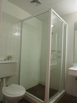 Coogee Bay Hotel Pub Style - eAccommodation 3