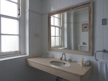 Coogee Bay Hotel Pub Style - eAccommodation 4