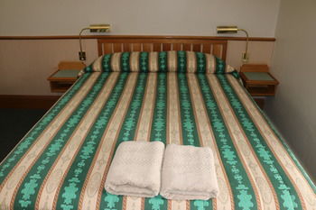 The Hermitage Motel - eAccommodation 11