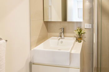 AKOM Melbourne - eAccommodation 5