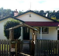 Brothers Town Cottage - eAccommodation