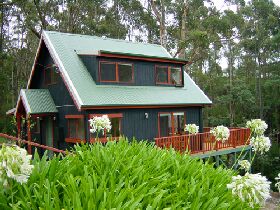 Tree Tops Cascades - eAccommodation 0