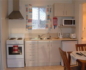 South Arm Cabin Retreat - eAccommodation 1