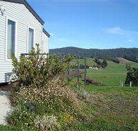 Pinners' Bed and Breakfast - eAccommodation
