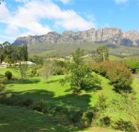 Mount Roland Country Lodge