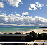 Freycinet Beach Apartments - eAccommodation