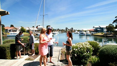 Captains Cove Resort - eAccommodation 5