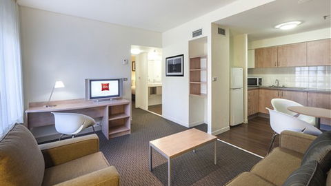 Ibis Melbourne Hotel And Apartments - eAccommodation 1