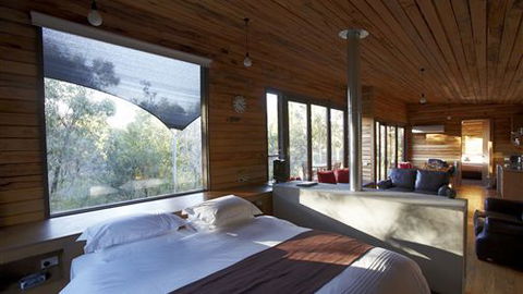 DULC Holiday Cabins - eAccommodation 6