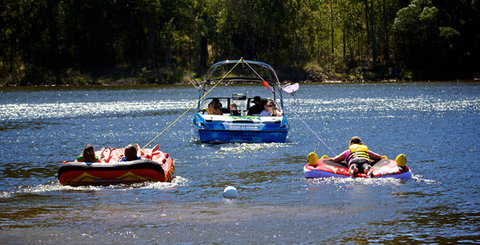 Lake Dyer - eAccommodation 0