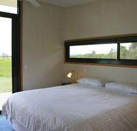 Just Inside The Gate - eAccommodation