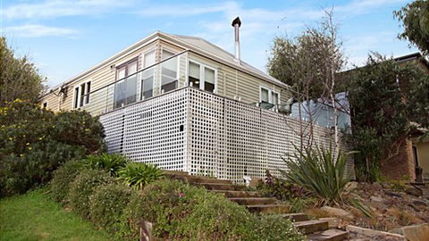 Lake Como Villa & Studio - Daylesford - eAccommodation 5
