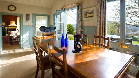 Hilltop Cottage - Daylesford - eAccommodation 0