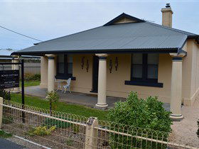 Agnes Cottage Bed And Breakfast - eAccommodation 0