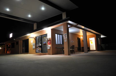 Bluewater Harbour Motel - Bowen - eAccommodation 2