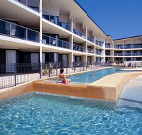 Boathouse Resort Tea Gardens - eAccommodation