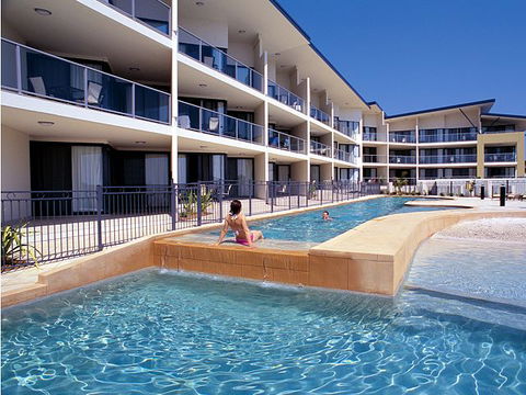 Boathouse Resort Tea Gardens - eAccommodation 0