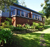 Broad Leaf Villas - eAccommodation