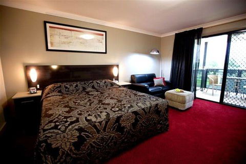 Cattleman's Country Motor Inn And Serviced Apartments - eAccommodation 5