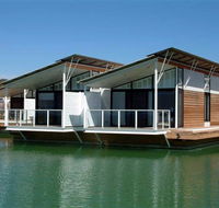 Caves Beachside Resort Hotel