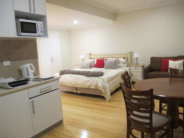 Chapel Hill QLD eAccommodation