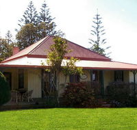 Christian's of Bucks Point - eAccommodation