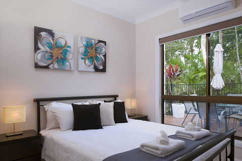 Jacaranda Cottages - eAccommodation 11