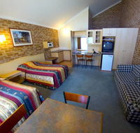 Country Gardens Motor Inn - eAccommodation