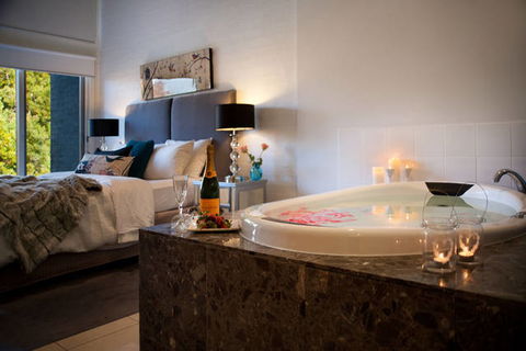 Daylesford Lake Villas - eAccommodation 1