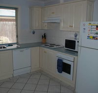 Dolphin Rise  Dolphin Rest - eAccommodation