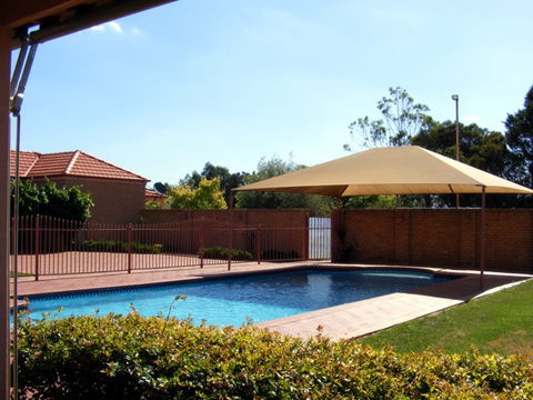 Fairways Bed & Breakfast At Jerilderie - eAccommodation 3