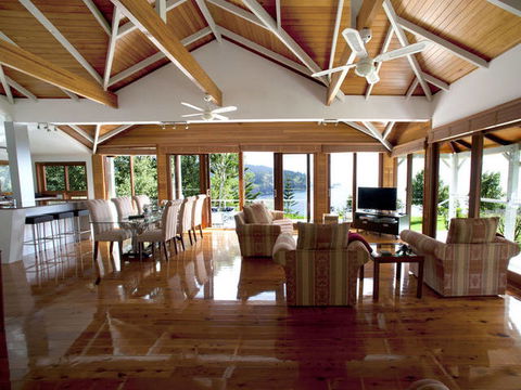 Forrester Court Cliff Top Cottages - eAccommodation 2