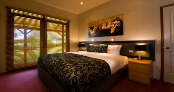 Forrester Court Cliff Top Cottages - eAccommodation 4