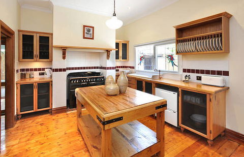 Healesville Garden Homestead - eAccommodation 3