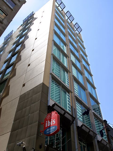 Ibis Melbourne Little Bourke Street - eAccommodation 0