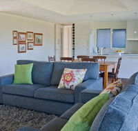 Orani Vineyard Guest House - eAccommodation