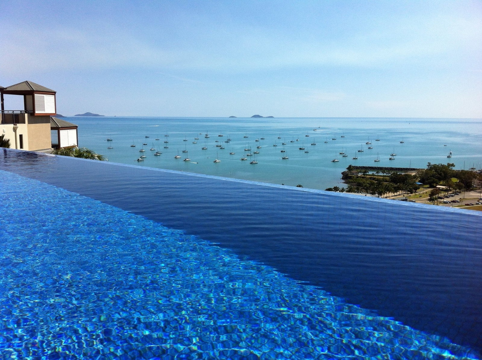 Airlie Beach QLD eAccommodation