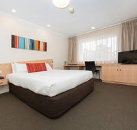 Premier Hotel  Apartments - eAccommodation