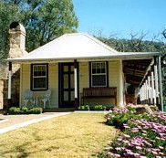 Price Morris Cottage - eAccommodation