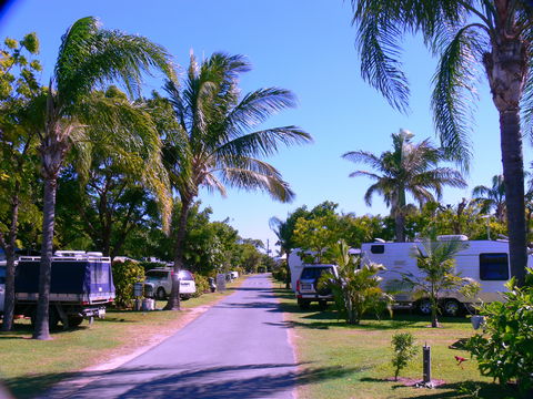 Queens Beach Tourist Village - eAccommodation 7