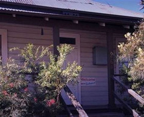 Bottlebrush Backpackers - eAccommodation 1