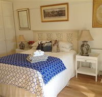 Pelicans - eAccommodation