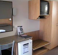 Riviera On Ruthven Motel - eAccommodation