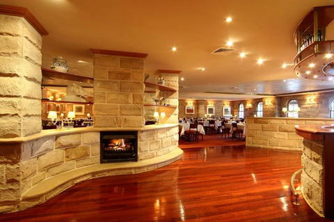 Hermitage Campbelltown - eAccommodation 6