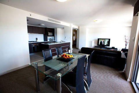 Verandah Apartments - eAccommodation 0