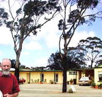 Lake Grace Saltbush Inn - eAccommodation