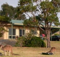 Riverside Retreat - eAccommodation