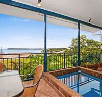 Beach View Holiday Villa - eAccommodation