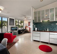 Beachside Tropical Retreat - eAccommodation